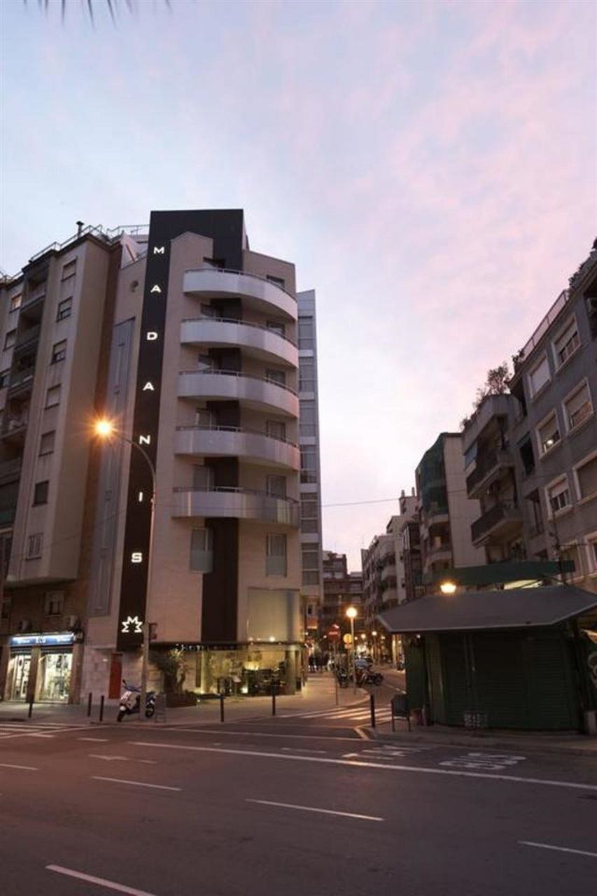 Hotel Madanis L'Hospitalet de Llobregat Exterior photo